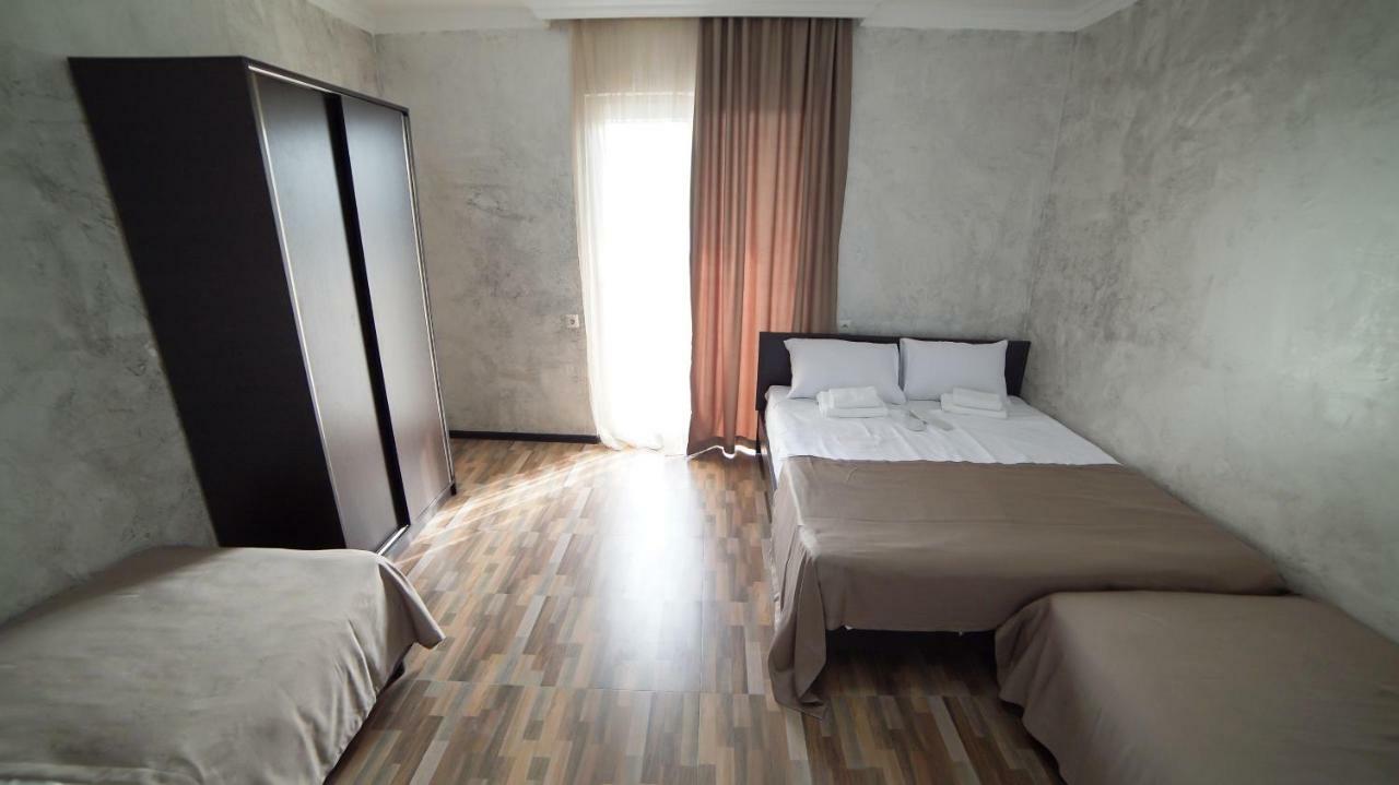 Hotel Progress Batumi Exterior photo