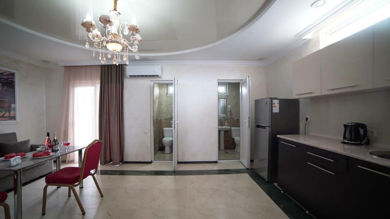 Hotel Progress Batumi Exterior photo